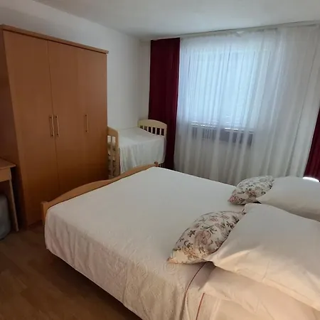 Apartment Mato With Balconies, Garden & The Sea View