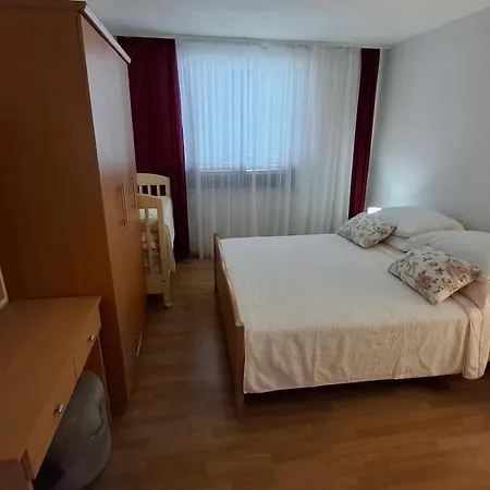 Mato With Balconies, Garden & The Sea View Seget Vranjica